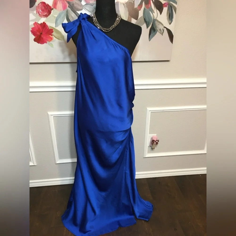One Shoulder Ruched Dress - Picture 3 of 14